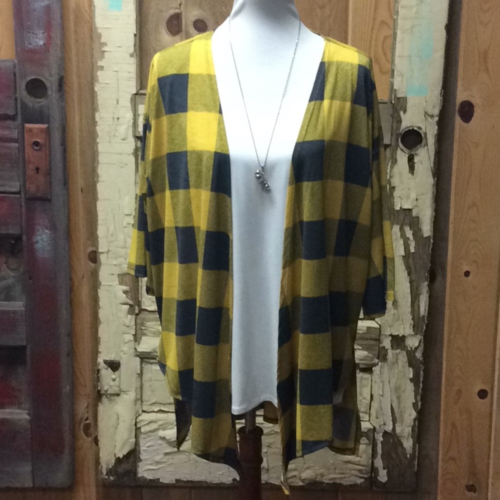🏷SOLD- Yellow Plaid Shrug